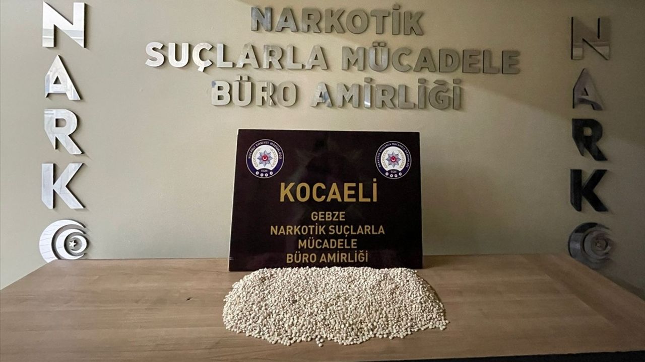 Kocaeli'de Uyuşturucu Operasyonu: 17 Bin Uyuşturucu Hap Ele Geçirildi