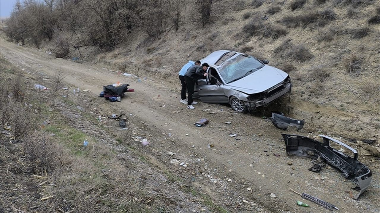 Konya'da Trafik Kazası: 5 Yaralı