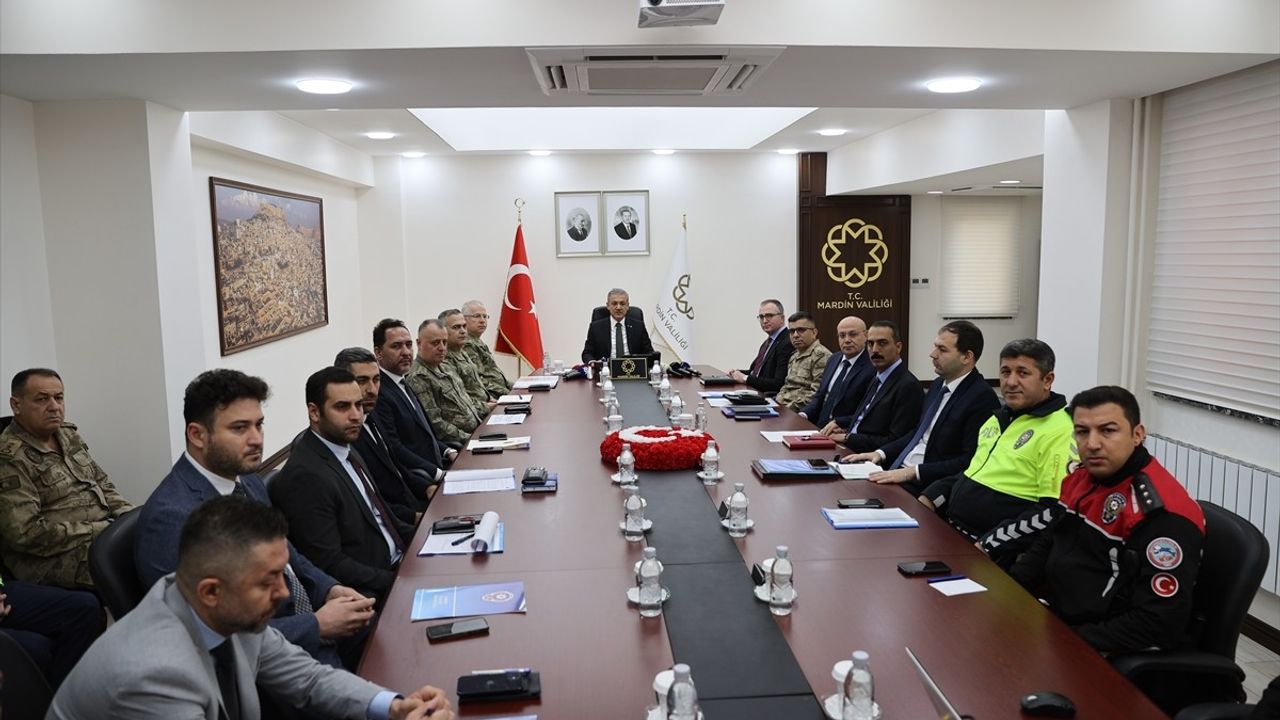 Mardin'de Yeni Yıl İçin Güvenlik Tedbirleri Toplantısı