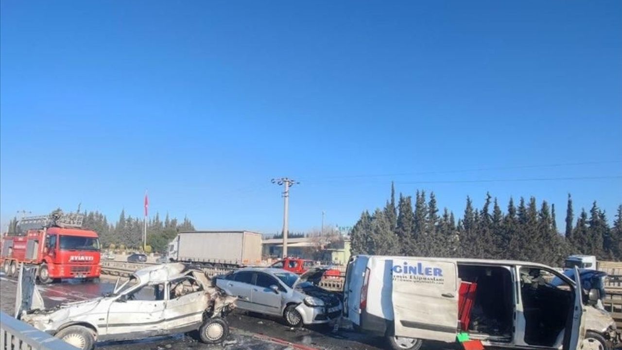 Muğla'da Zincirleme Trafik Kazası: 7 Yaralı