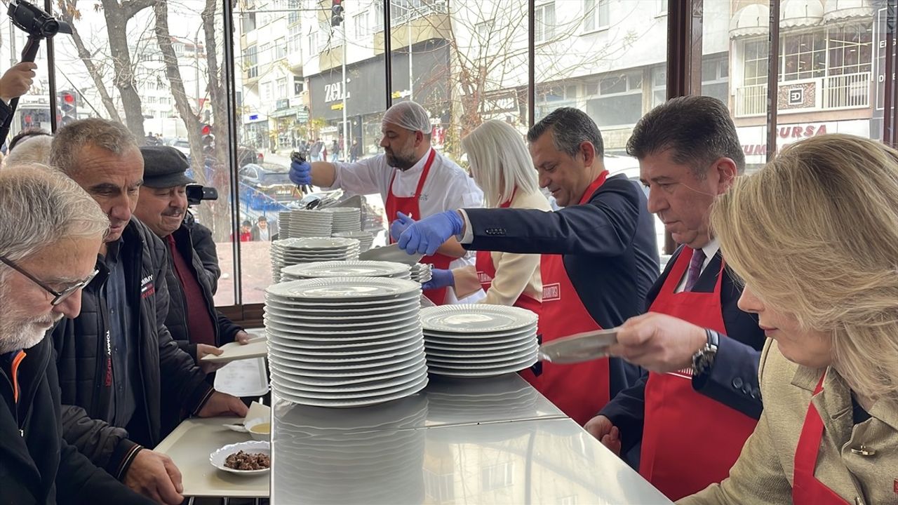 Özgür Özel Bilecik'te Asgari Ücret ve Sosyal Destek Projelerini Açıkladı