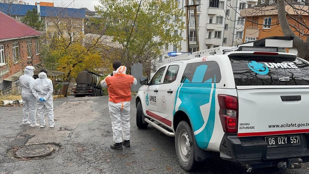 Pendik'te Kimyasal Madde Sızıntısı: Tanker Kazası ve Çevre Önlemleri