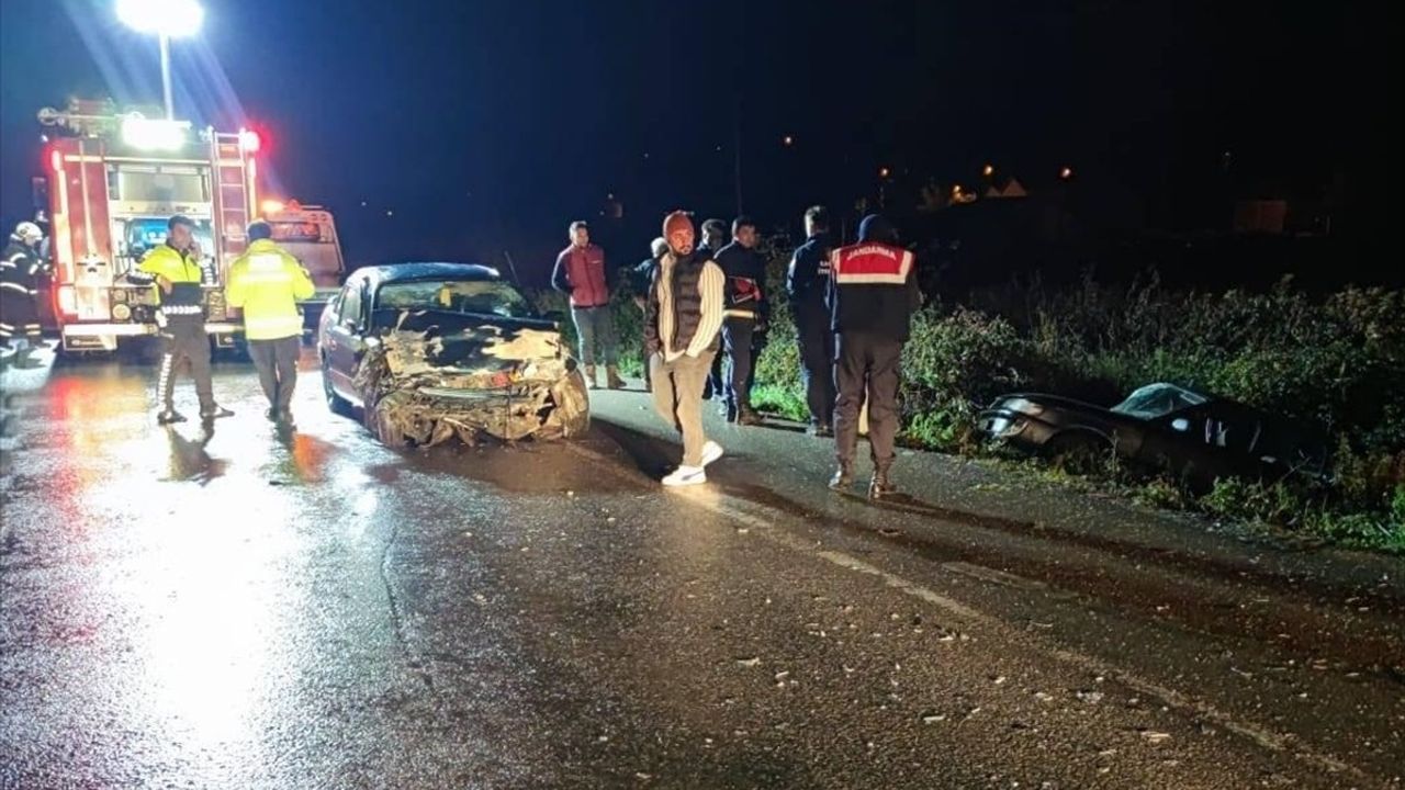 Samsun'da Trafik Kazası: 1 Ölü, 4 Yaralı