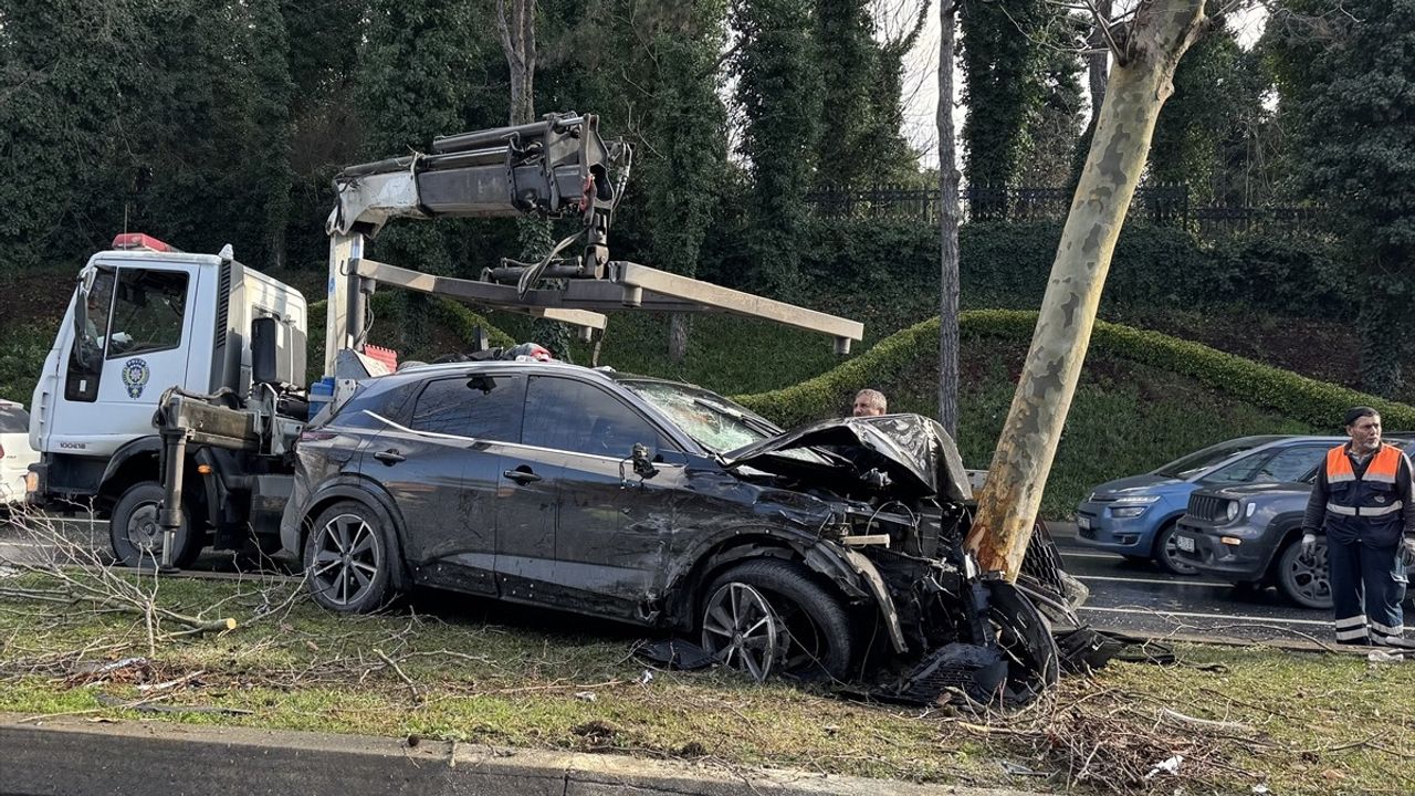 Sarıyer'de Zincirleme Trafik Kazası: 2 Yaralı