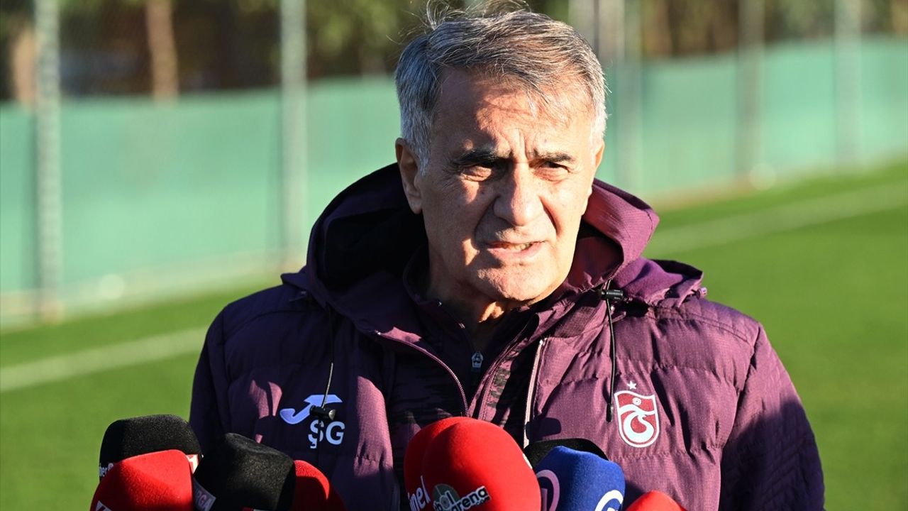 Şenol Güneş: "Kriz Döneminde Savaşarak Çıkacağız"