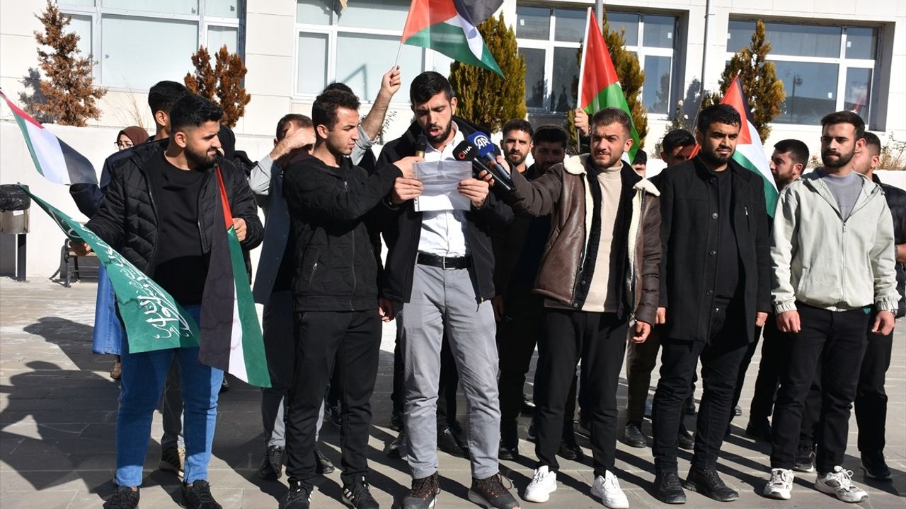 Şırnak Üniversitesinden Gazze Protestosu