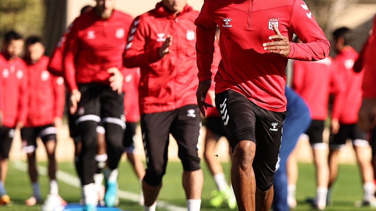 Sivasspor Antalya Kampında Antrenmanlara Devam Ediyor