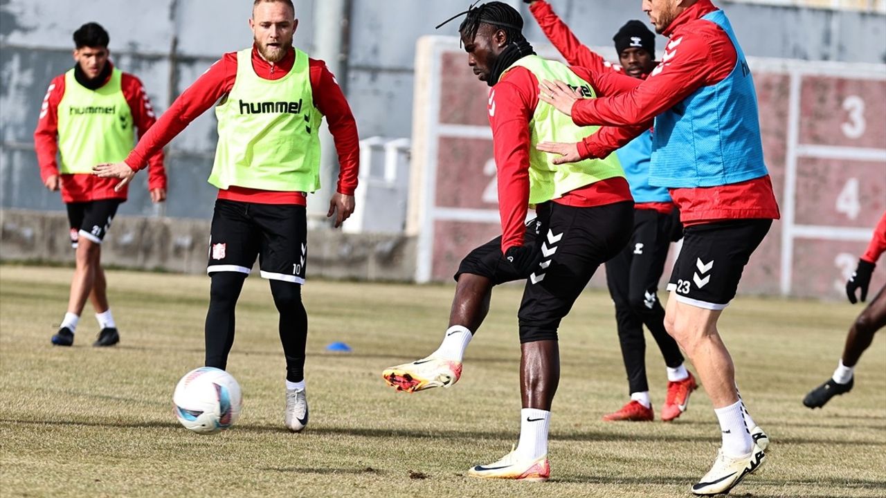 Sivasspor Hazırlıklarına Devam Ediyor