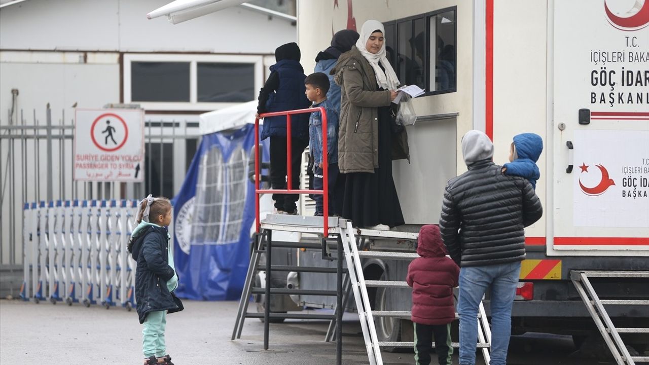 Suriyelilerin Hatay'dan Ülkelerine Dönüşü Devam Ediyor