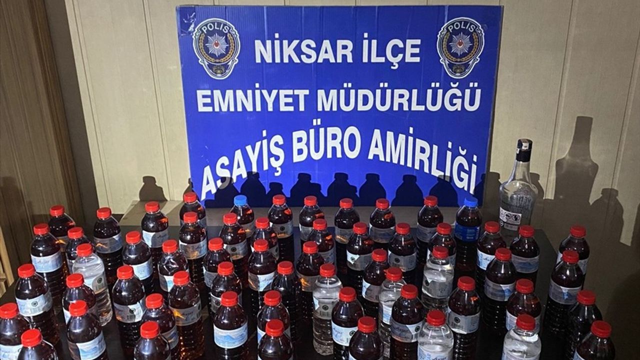 Tokat'ta Sahte İçki Operasyonu: 29,5 Litre Ele Geçirildi