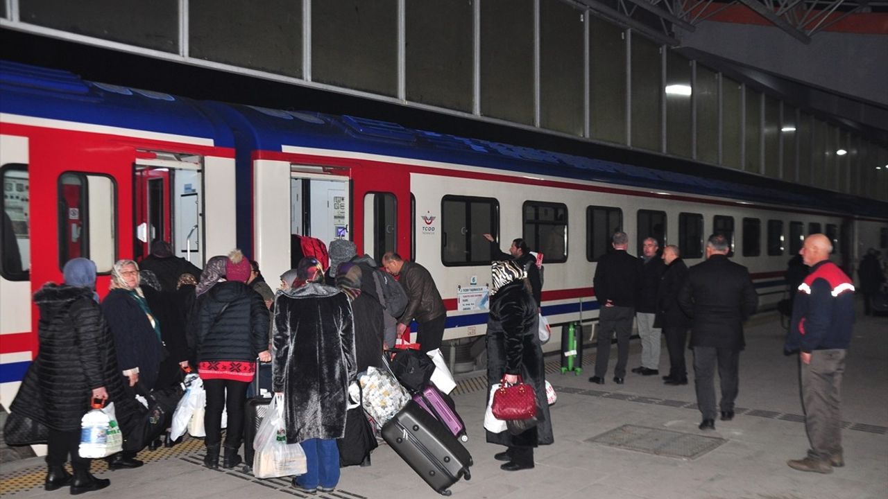 Turistik Doğu Ekspresi Yeni Sezon Seferlerine Başladı