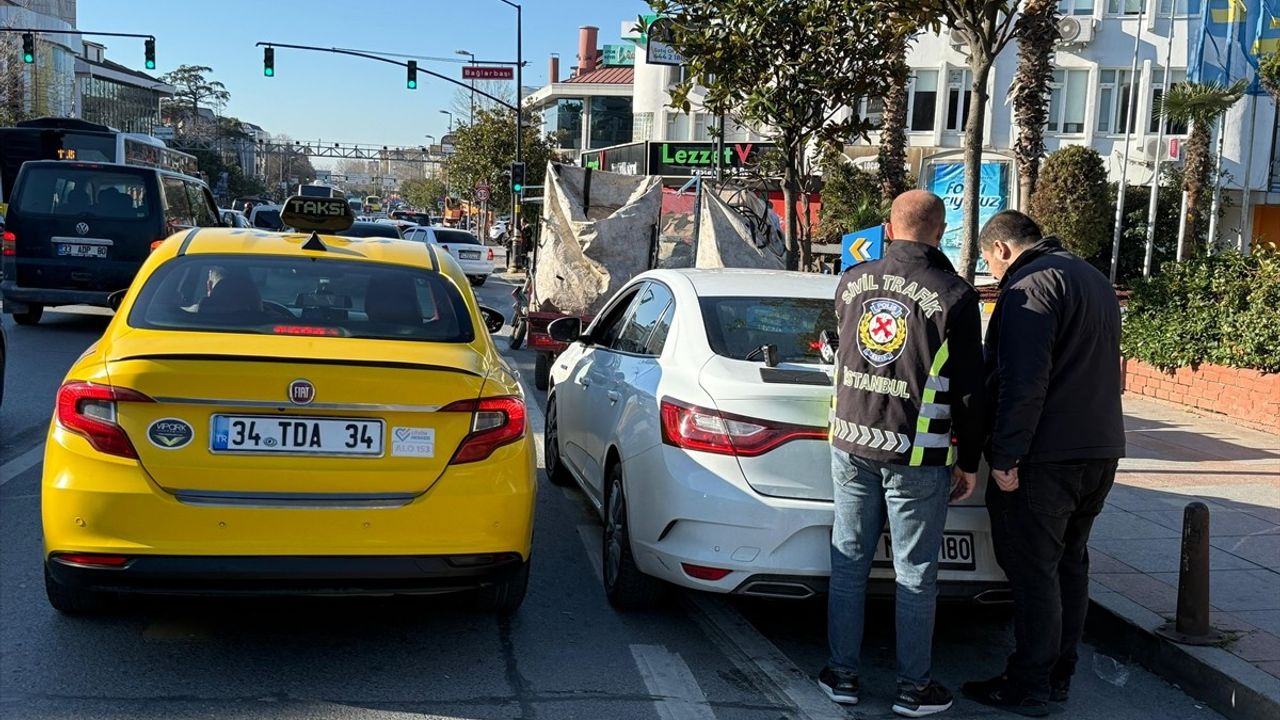 Üsküdar'da Ambulansa Yol Vermeyen Taksiciye Cezası