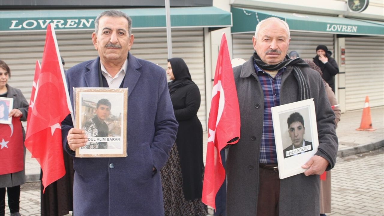 Van'da Ailelerin Eylemi Devam Ediyor