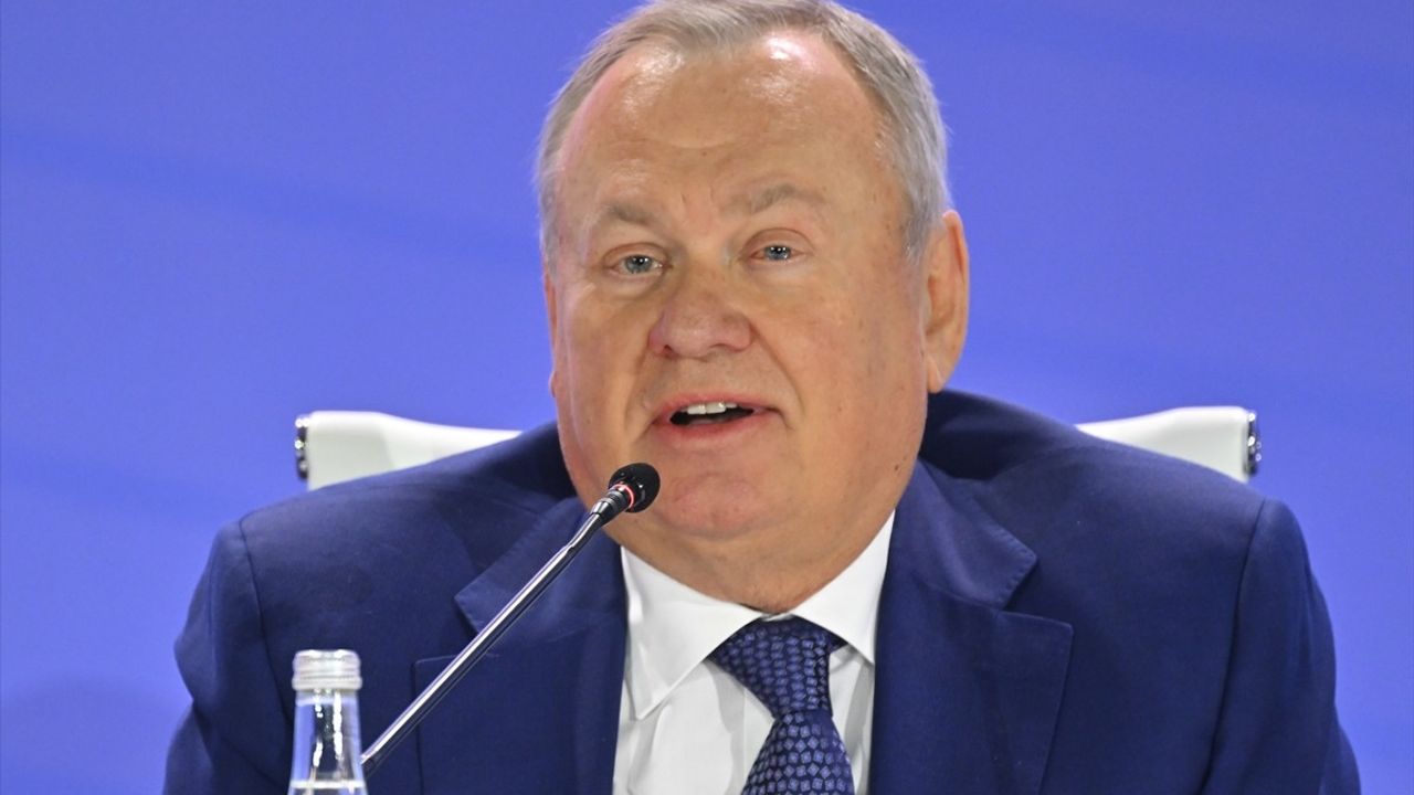 VTB Başkanı Andrey Kostin'den Dolar Açıklaması