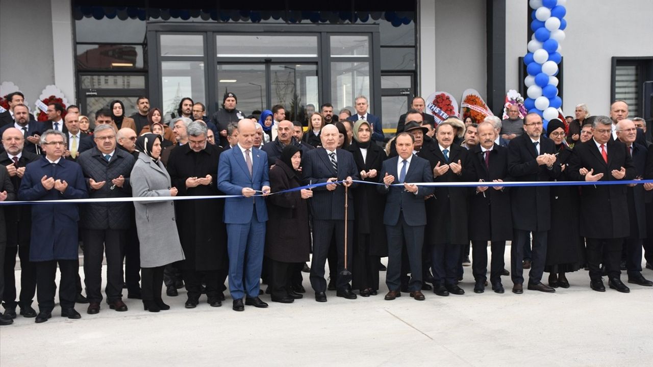 YÖK Başkanı Özvar: Hayırseverler ile Üniversitelerin İş Birliği, Geleceğe Yatırım