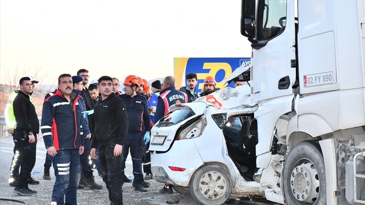 Adıyaman'da Korkunç Kaza: 4 Kişi Hayatını Kaybetti