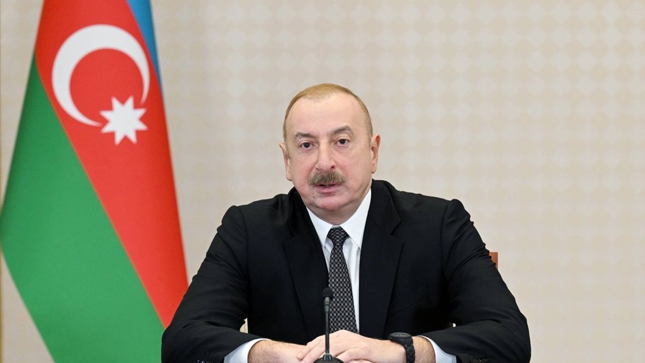 Aliyev, Düşen Uçağın Cezalandırılmasını Talep Etti