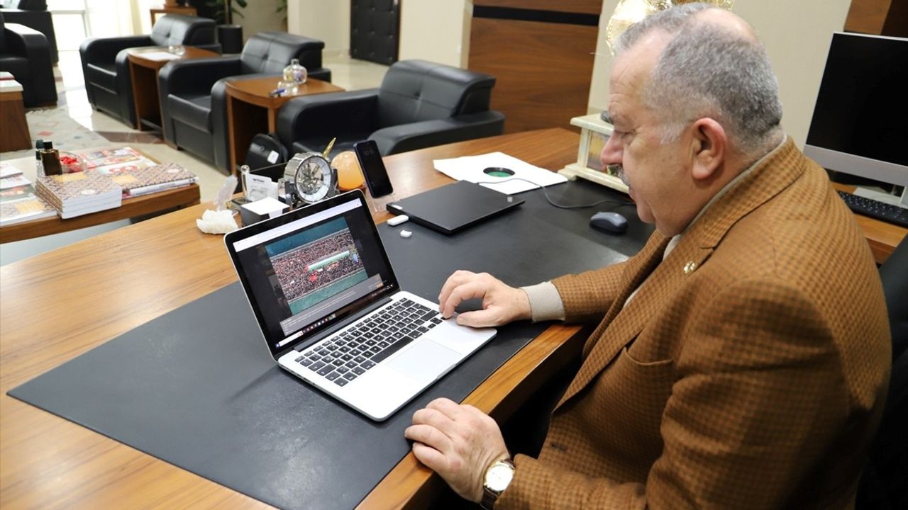 Amasya Üniversitesi Rektörü Prof. Dr. Turabi Anadolu Ajansı'nın Oylamasında