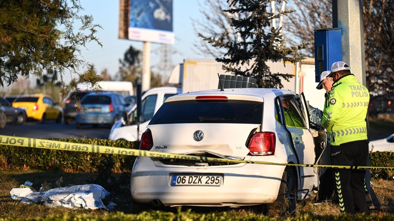 Ankara'da Trafik Kazası: Sürücü Hayatını Kaybetti