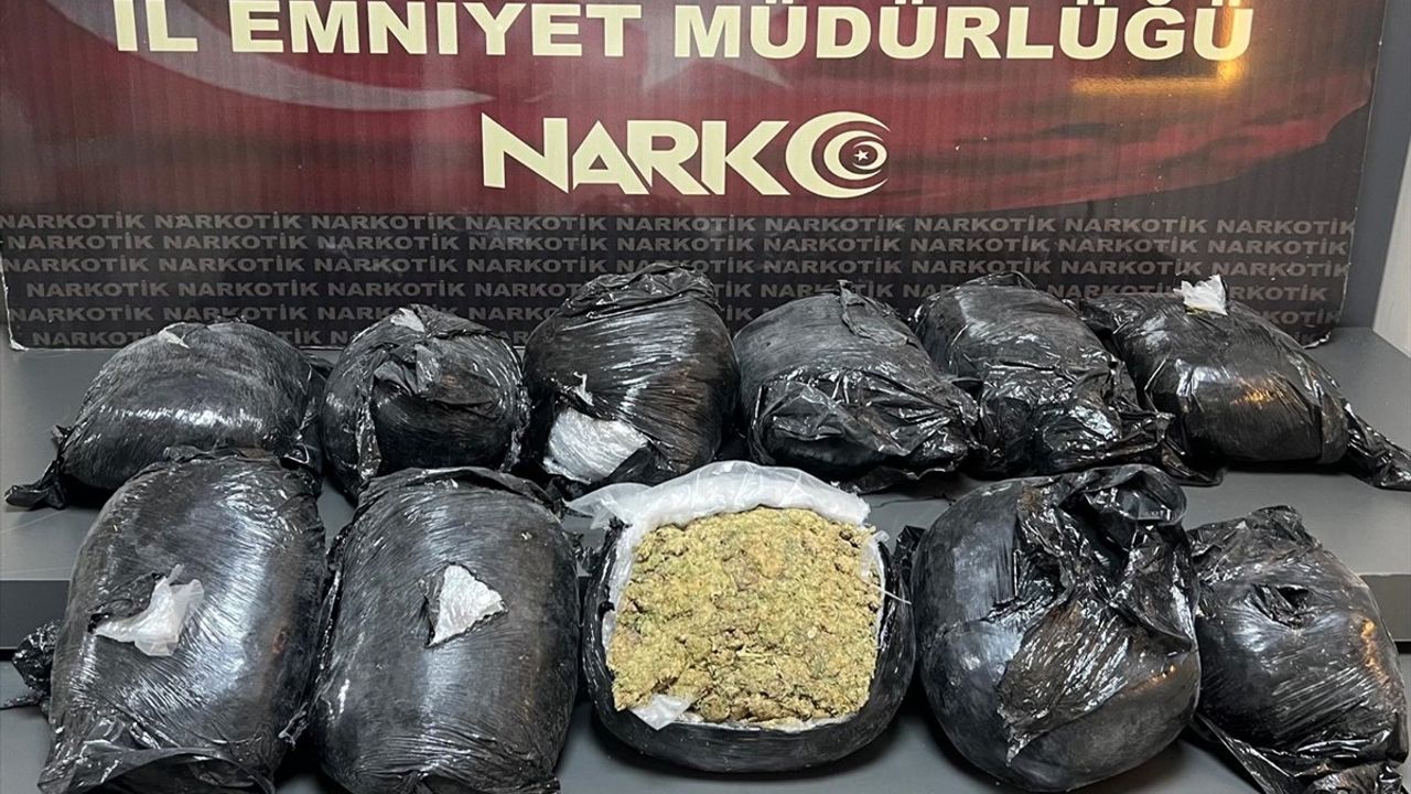 Batman'da Skunk Operasyonu: 11 Kilo 200 Gram Ele Geçirildi