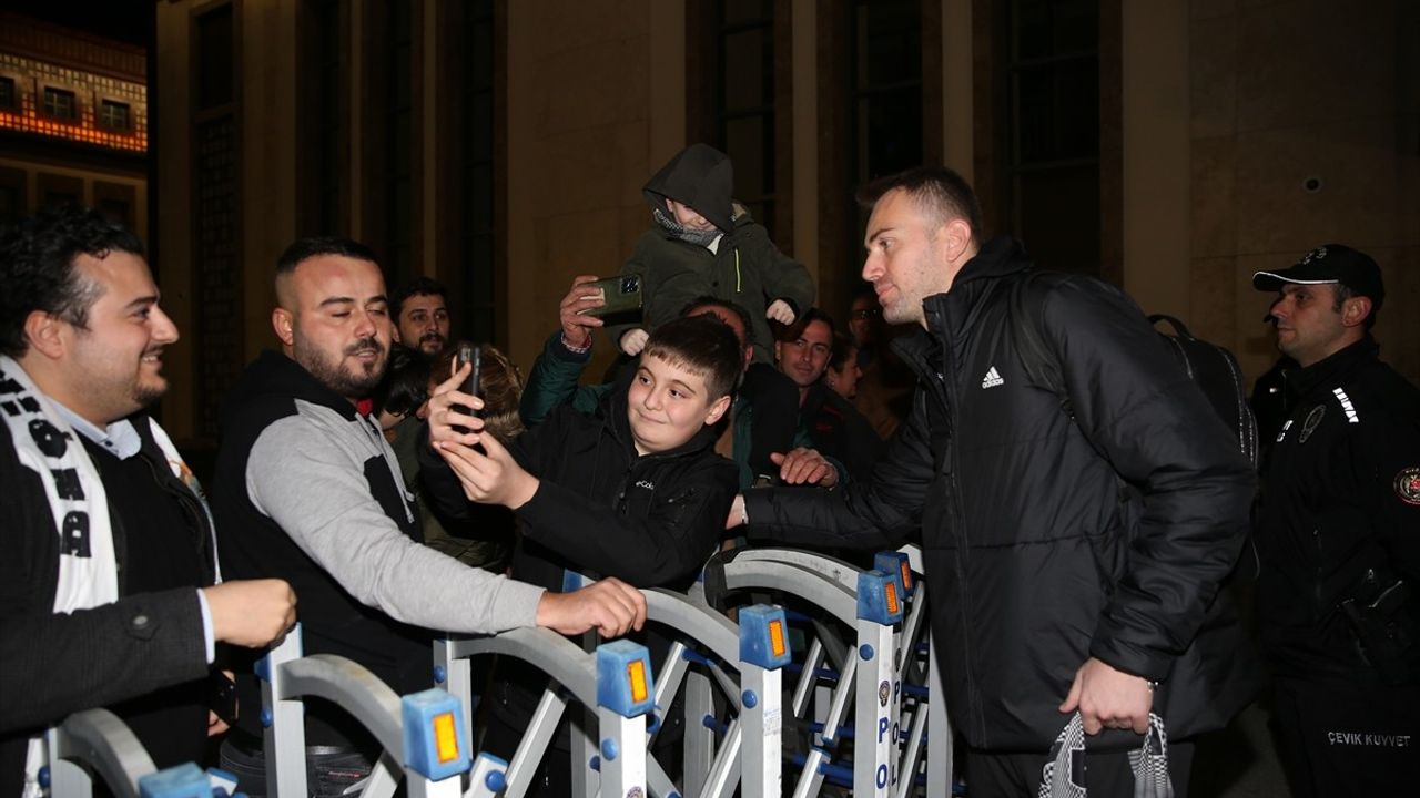 Beşiktaş, Rize'ye Varış Yaptı