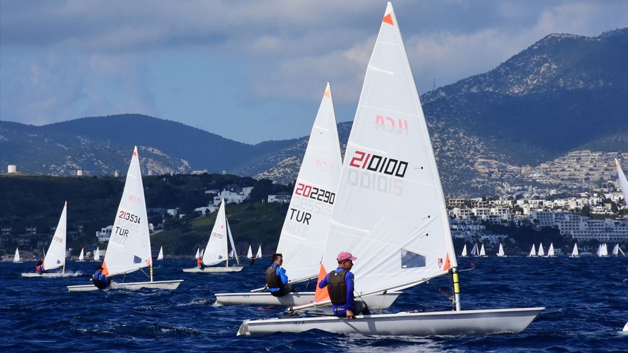 Bodrum'da ILCA Türkiye Yelken Şampiyonası Başladı