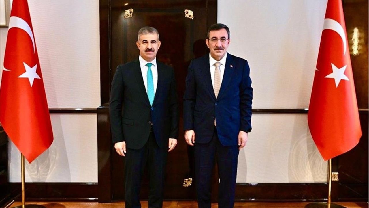 ÇAKÜ Rektörü Prof. Dr. Harun Çiftçi, Cevdet Yılmaz'ı Ziyaret Etti