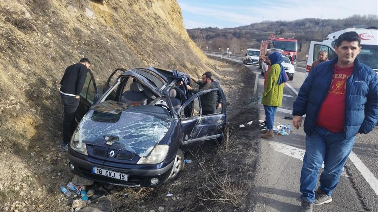 Çankırı'da Trafik Kazası: 3 Yaralı