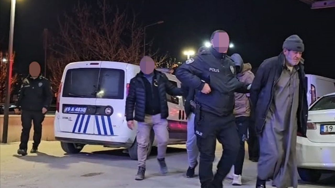 Çorum'da DEAŞ Operasyonu: 5 Yabancı Uyruklu Zanlı Tutuklandı