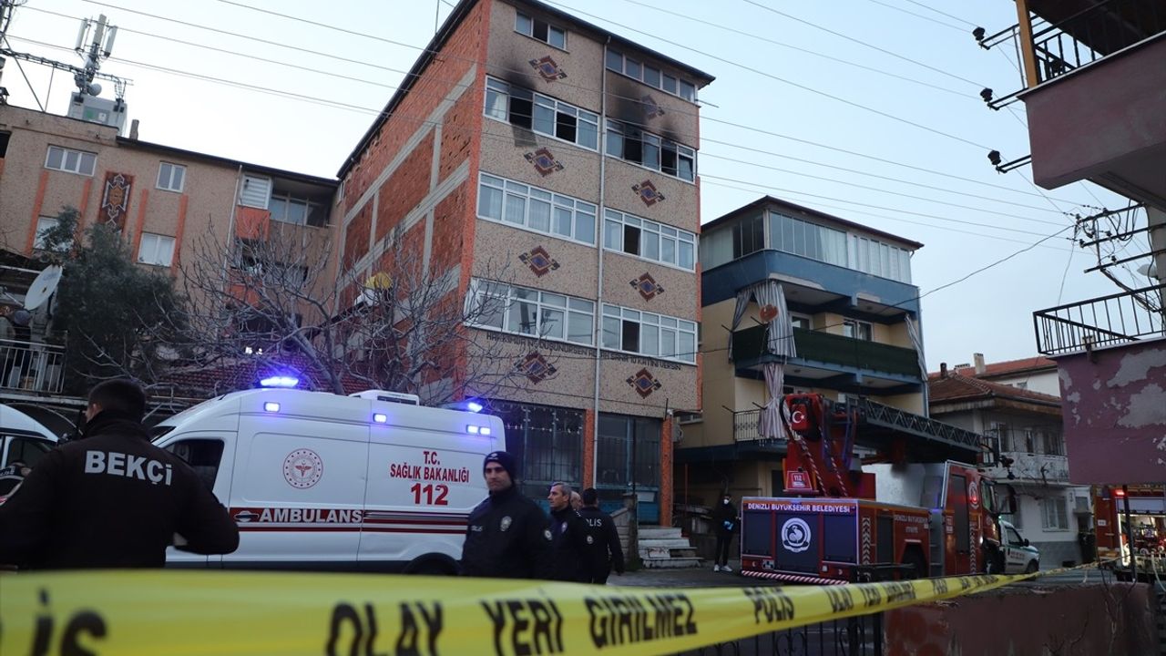 Denizli'de Trajik Yangın: Anne Hayatını Kaybetti, Çocuklar Yaralandı