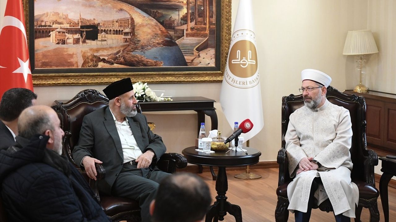 Diyanet İşleri Başkanı Ali Erbaş, Filistinli Alimler Birliği Başkanı Nevaf Tekruri'yi Ağırladı