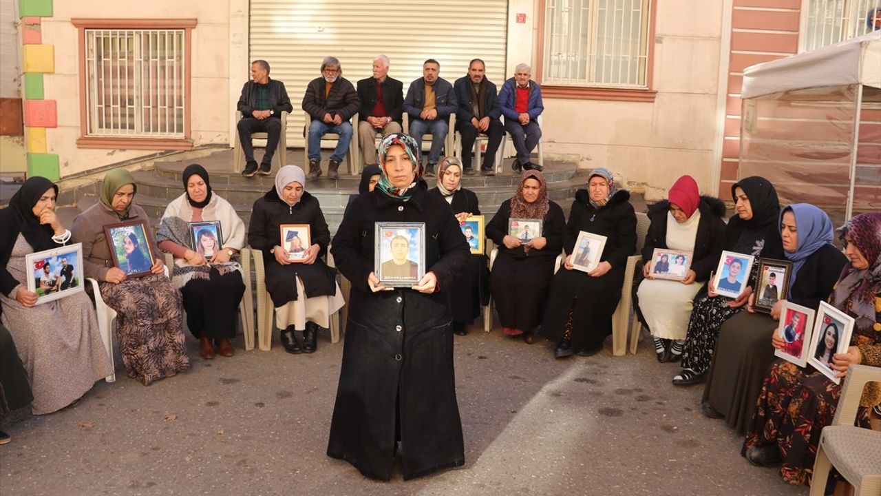 Diyarbakır Anneleri Yeni Yılda Evlat Nöbetinde