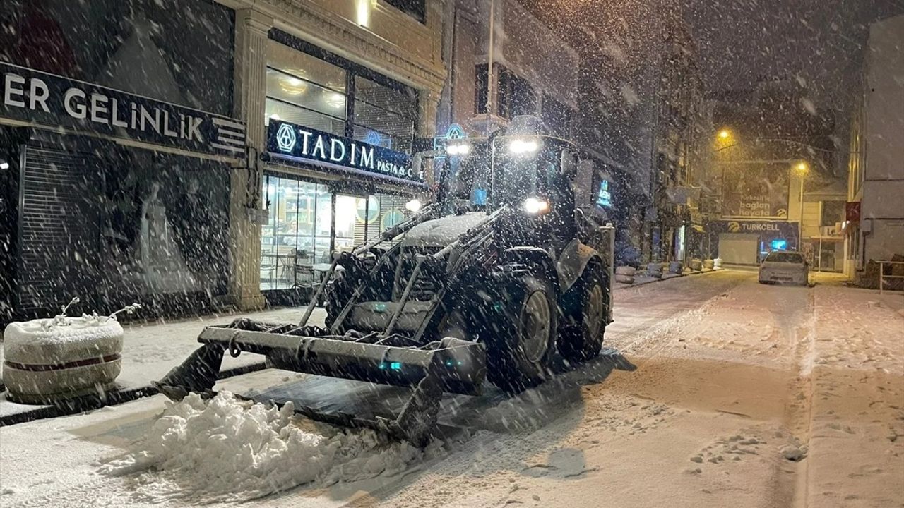 Edirne'de Karla Mücadele Devam Ediyor