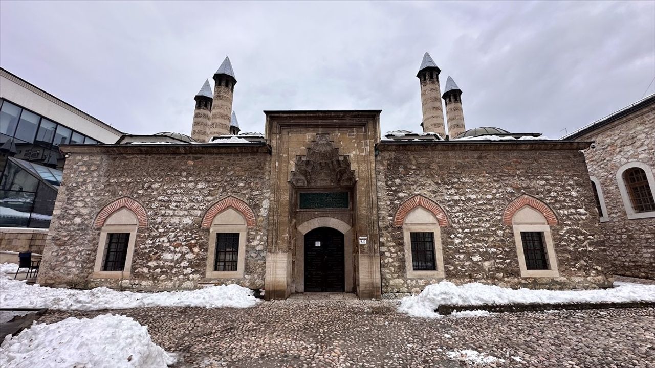 Gazi Hüsrev Bey Medresesi: 488 Yıllık Eğitim Geleneği