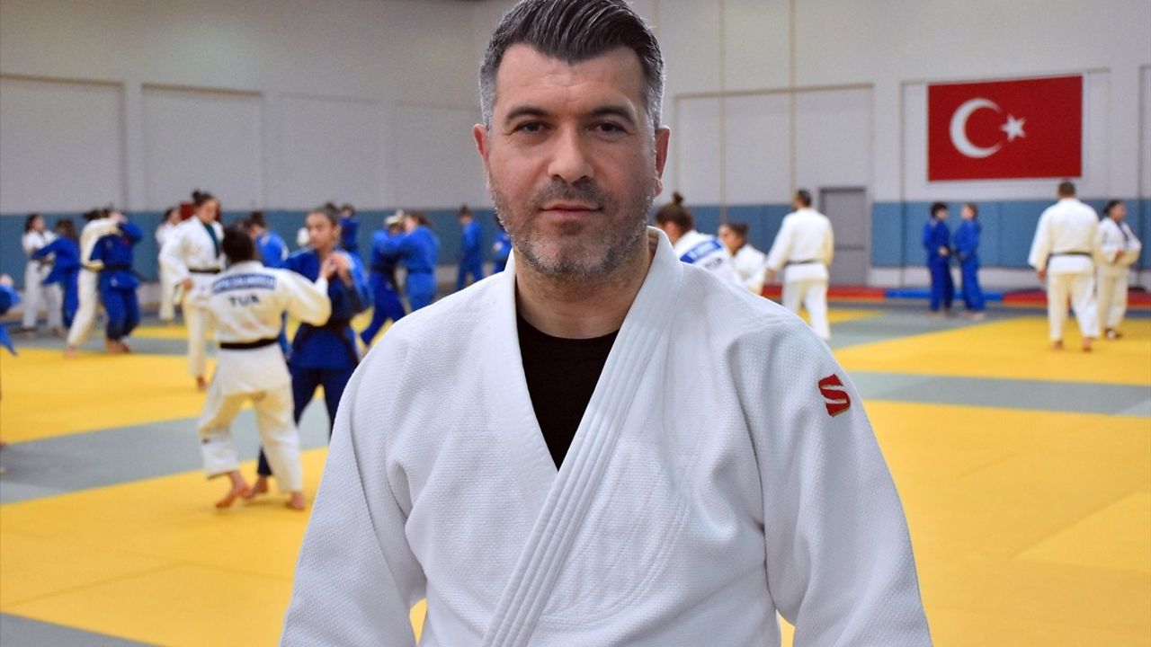 Genç Kadın Judo Milli Takımı Trabzon'da Yeni Sezon Hazırlıkları Yapıyor