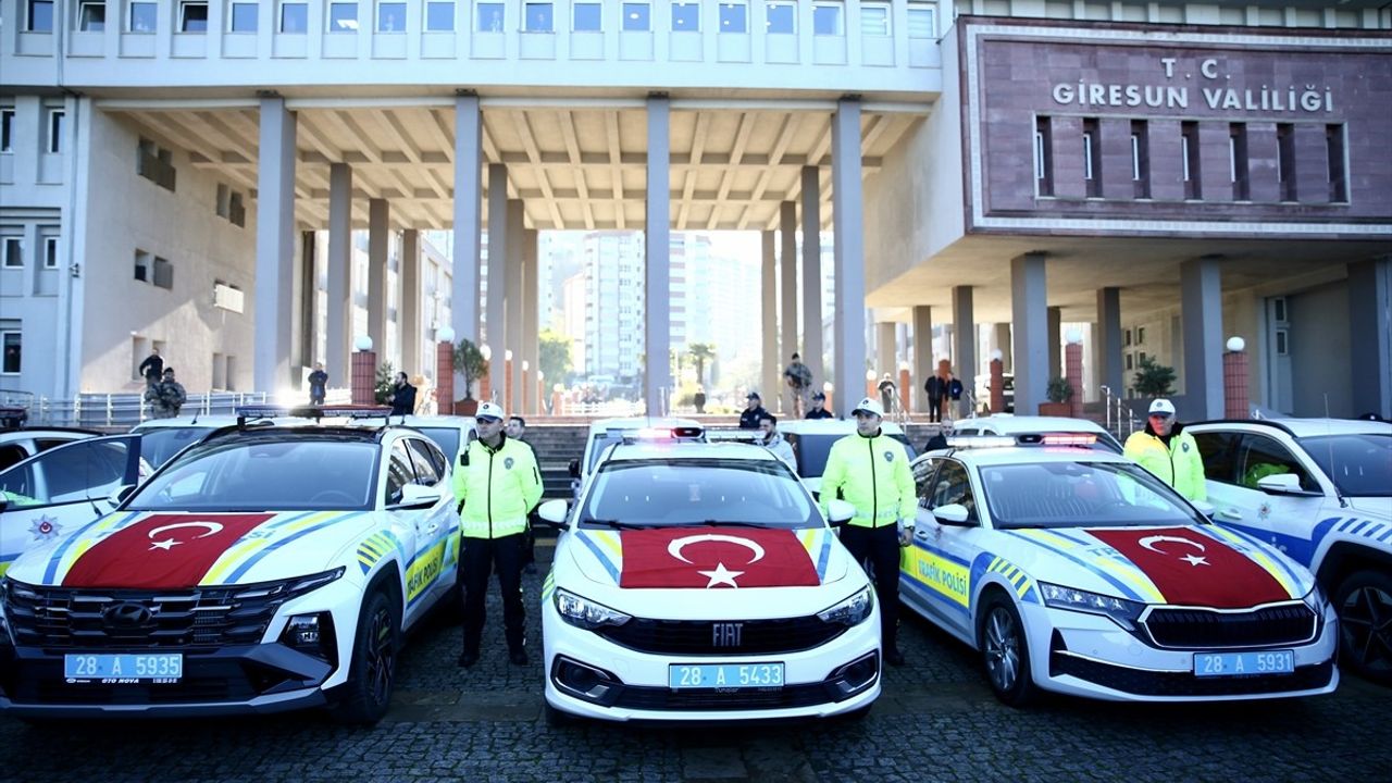 Giresun'da Jandarma ve Emniyet Teşkilatına 65 Yeni Araç