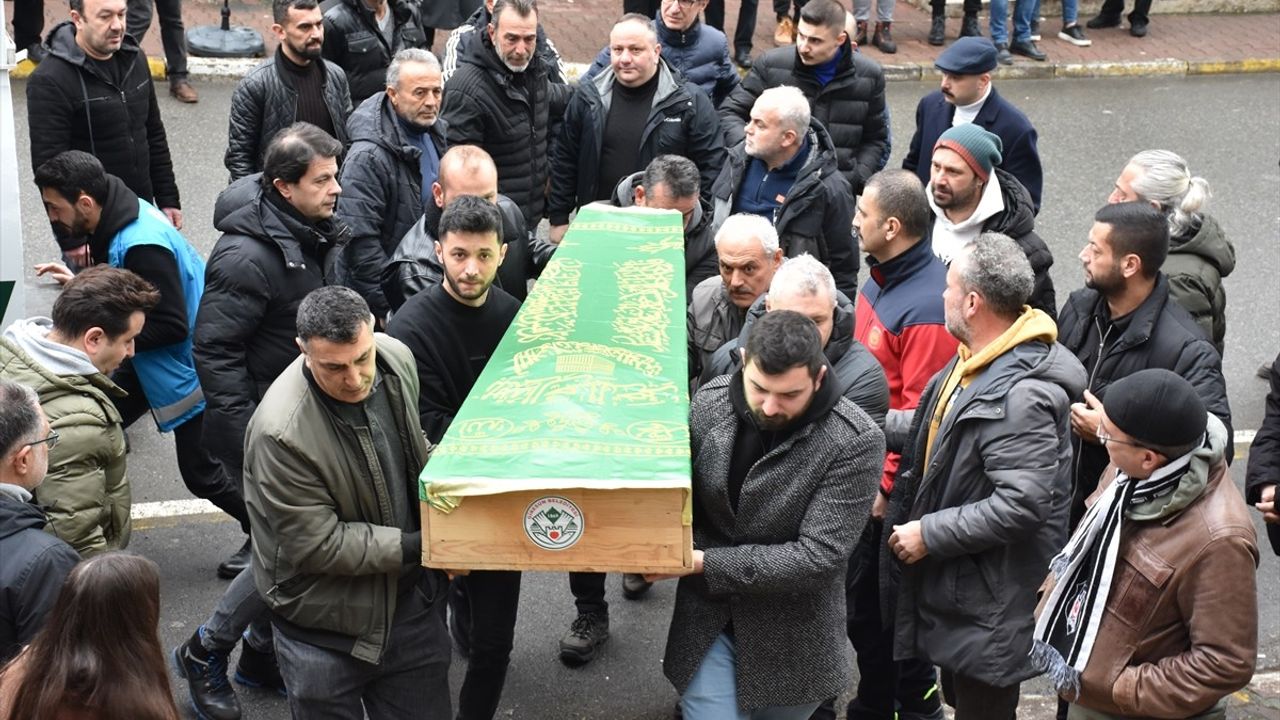 Giresun'da Tiyatro Sanatçısı Eray Aktaş Son Yolculuğuna Uğurlandı