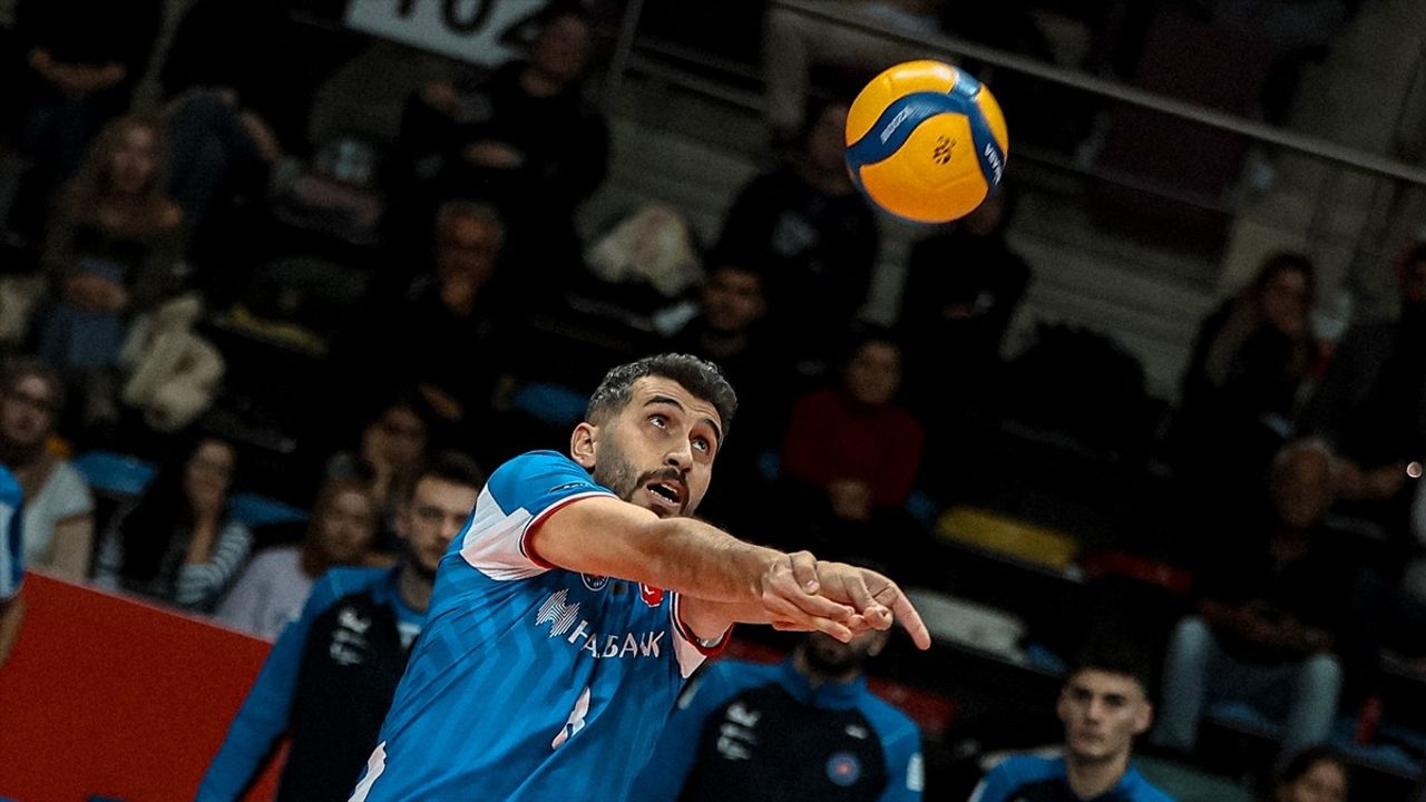 Halkbank Voleybol Takımı Derbiye Hazır