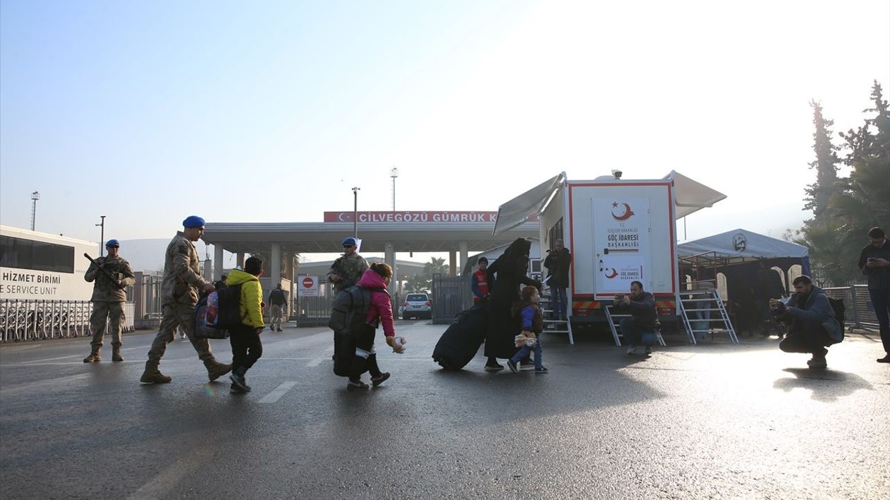 Hatay'da Suriyelilerin Ülkelerine Dönüş Süreci Devam Ediyor