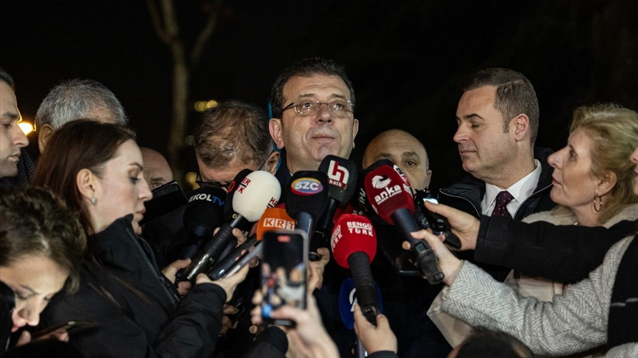 İBB Başkanı İmamoğlu, SGK Borçları Konusunda Çalışma ve Sosyal Güvenlik Bakanı ile Görüştü