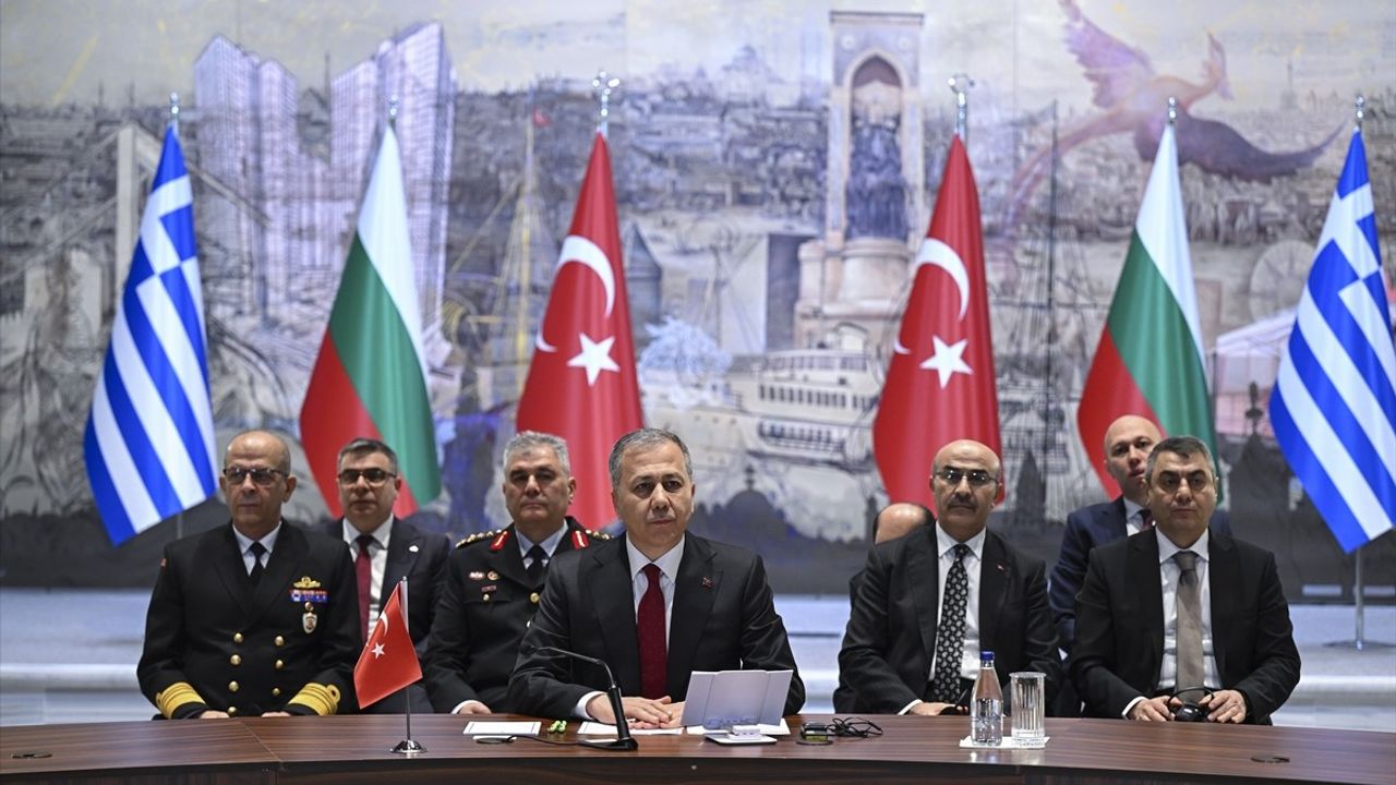 İçişleri Bakanı Yerlikaya, Yunan ve Bulgar mevkidaşlarıyla İstanbul'da toplandı