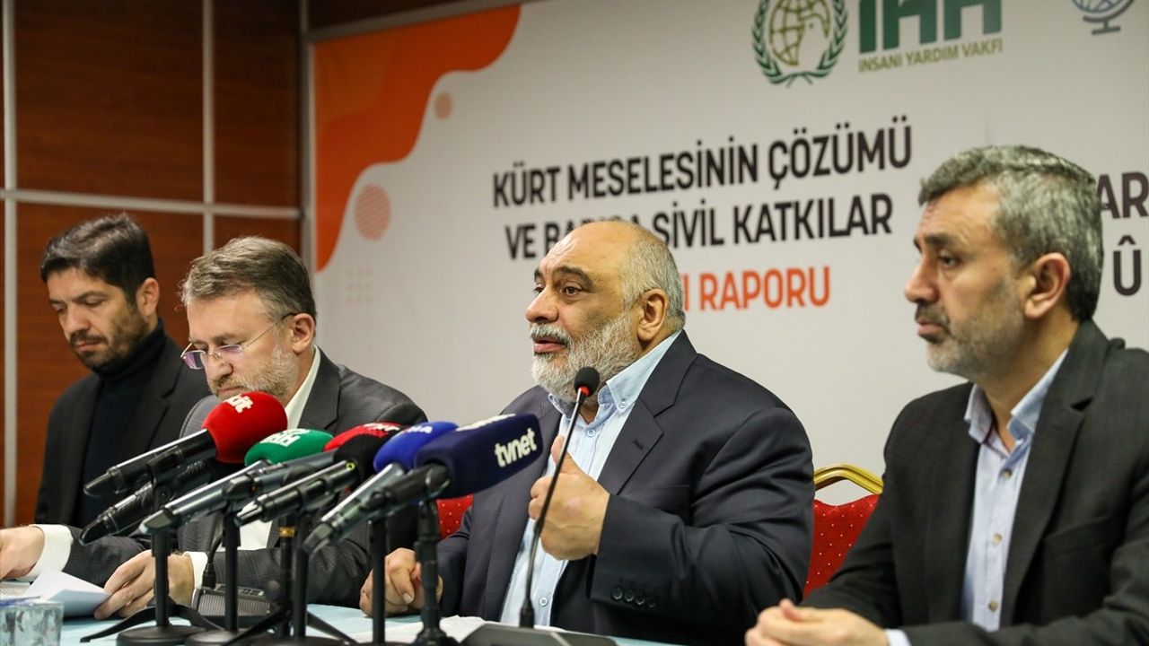 İHH'den Barışa Sivil Katkılar Çalıştayı