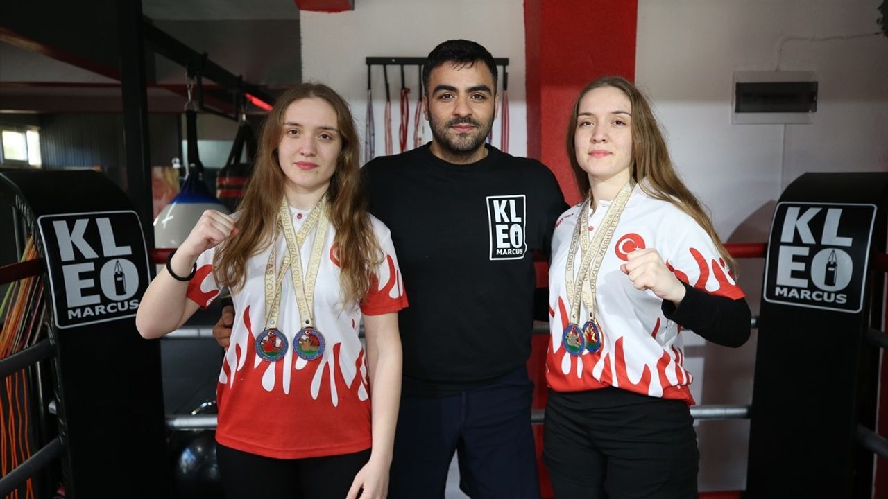 İkiz Kız Kardeşlerin Wushu Mücadelesi