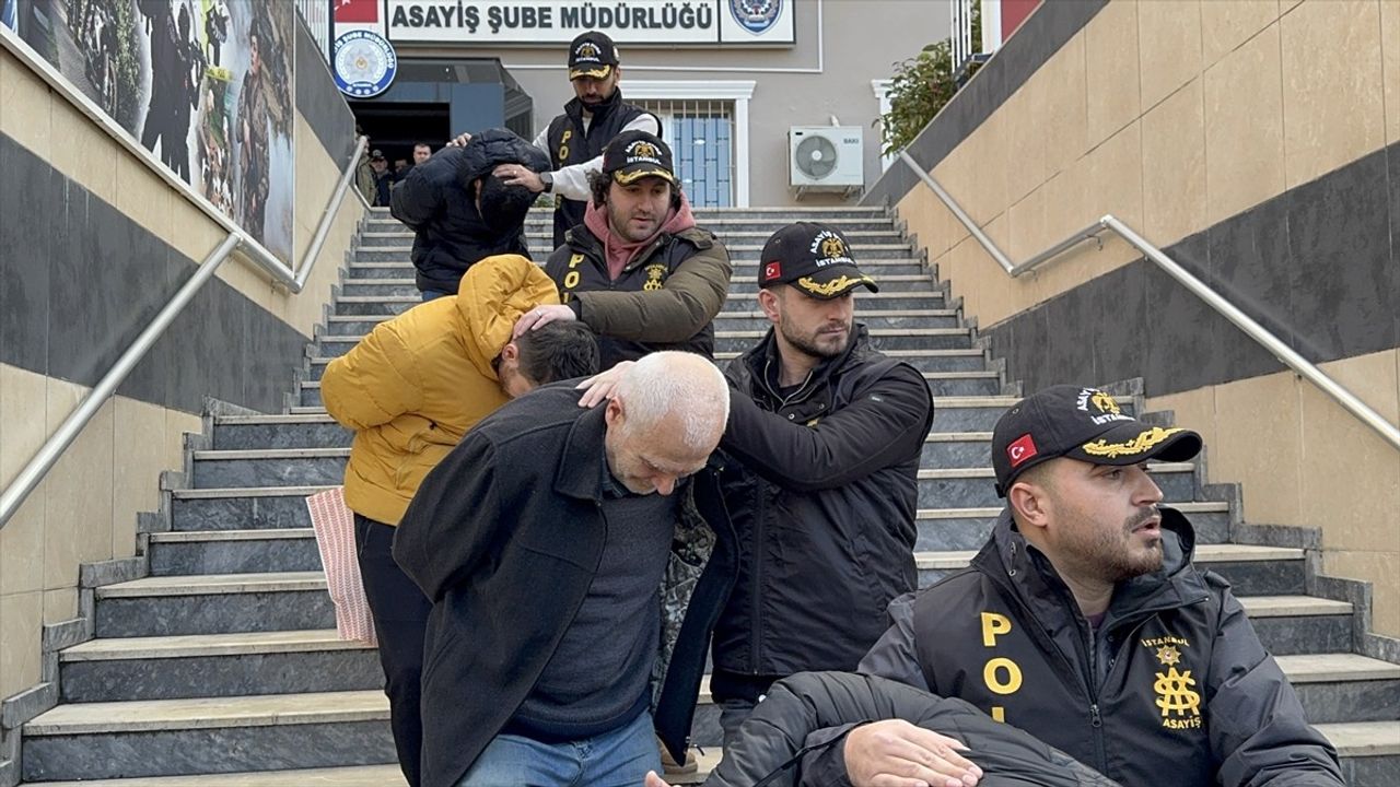 İstanbul'da Dolandırıcılık Operasyonu: 21 Şüpheli Yakalandı