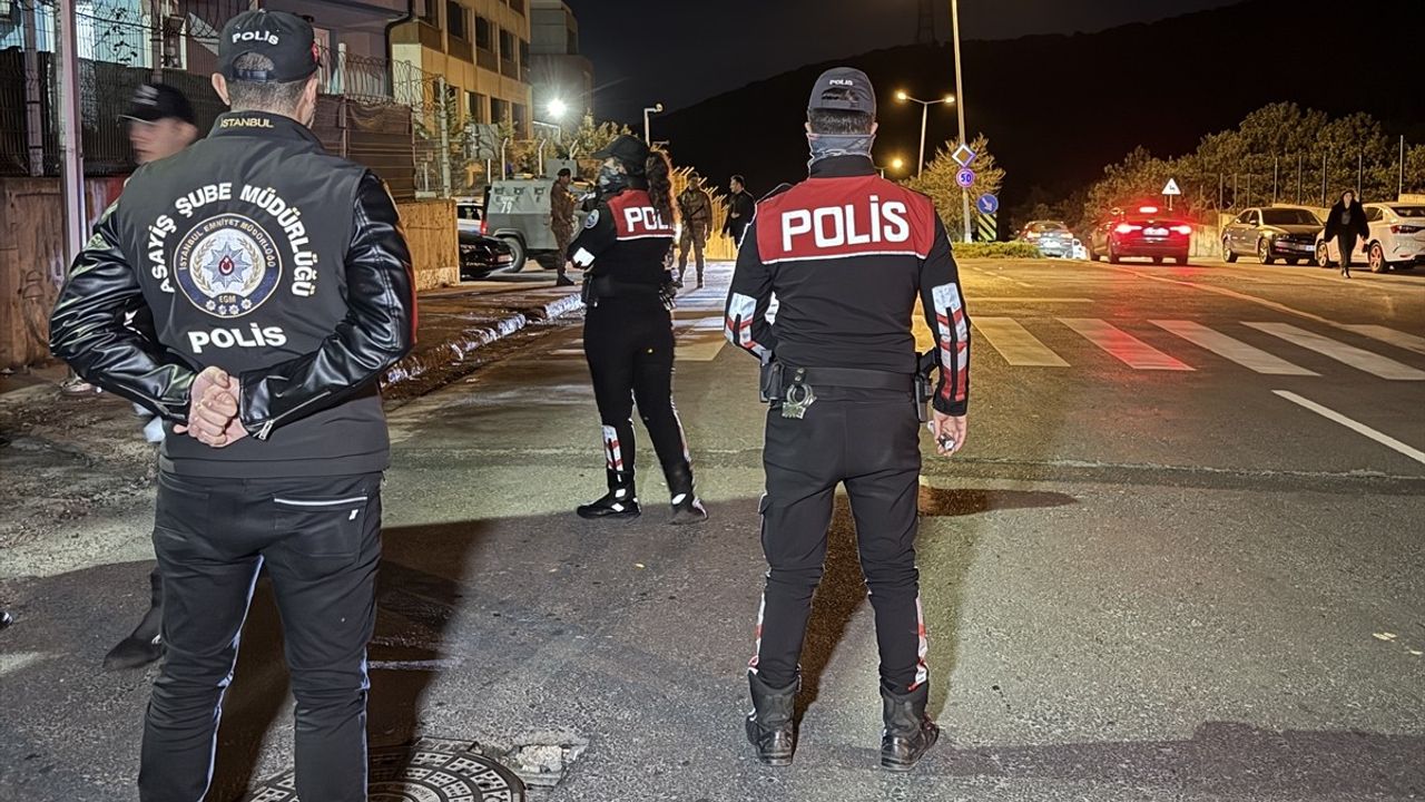 İstanbul Emniyet Müdürü Yıldız, Maltepe'de Uyuşturucu ile Mücadele Uygulamasını Denetledi