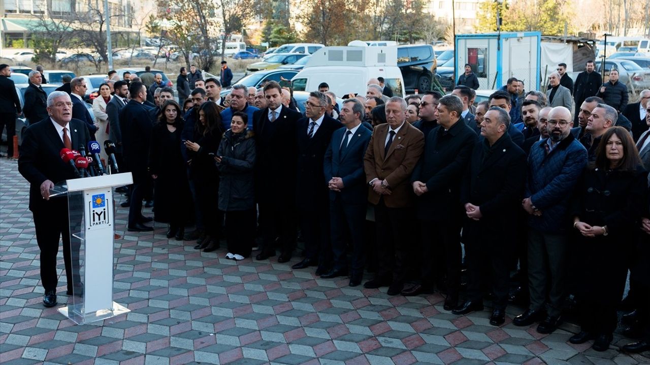 İYİ Parti Genel Başkanı Dervişoğlu'ndan Açıklama: Hak ve Hukuk Mücadelesine Devam