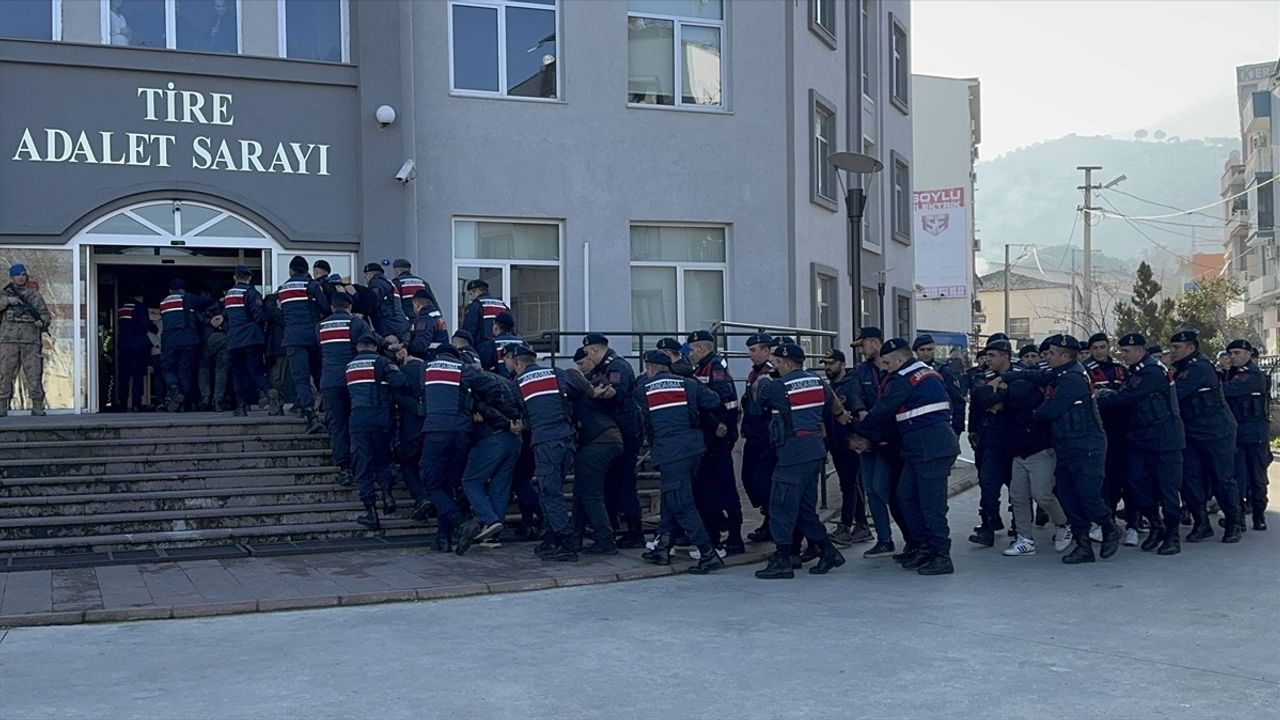 İzmir'de Suç Örgütüne Büyük Darbe: 18 Gözaltı