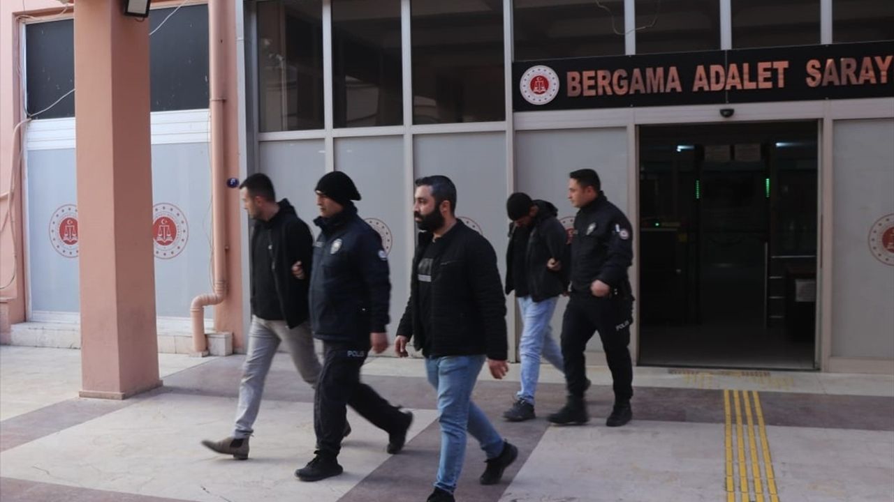 İzmir'de Uyuşturucu Operasyonu: 3 Şüpheli Tutuklandı