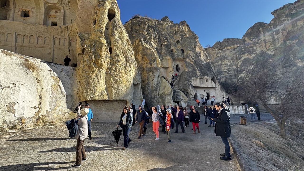 Kapadokya'da Turizm Rüzgarı: 2024'te 1.3 Milyon Konaklama