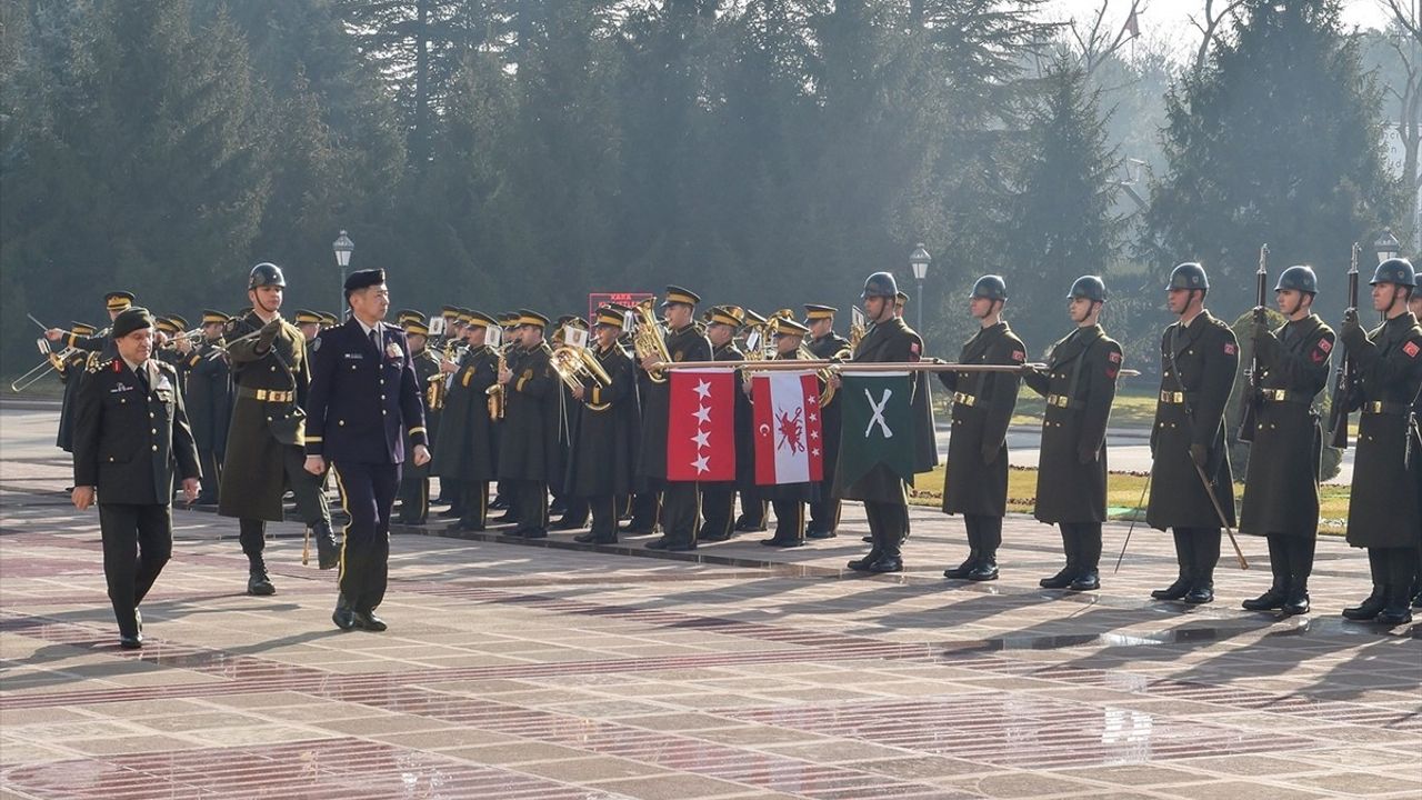 Kara Kuvvetleri Komutanı Bayraktaroğlu, Japonya Öz Savunma Kuvvetleri Komutanı Morishita'yı Ağırladı